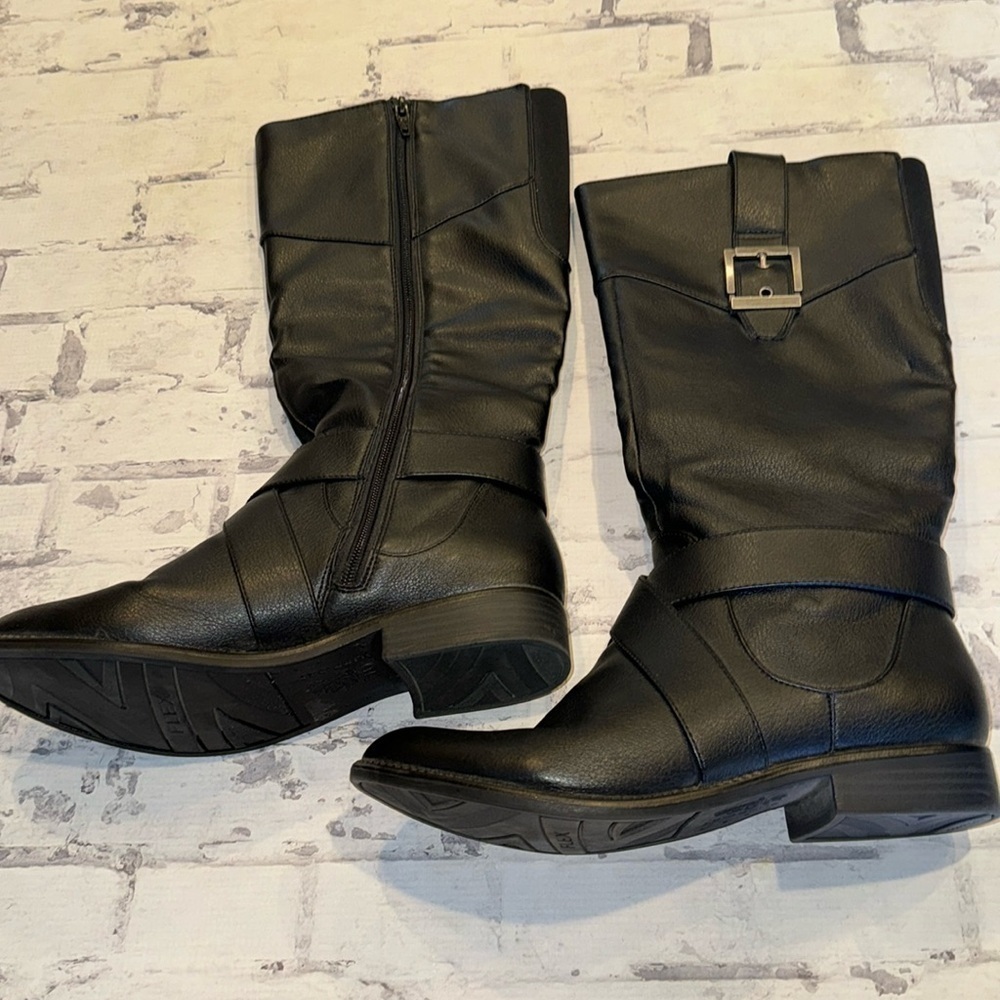 Life Stride Reezy zip up boot
